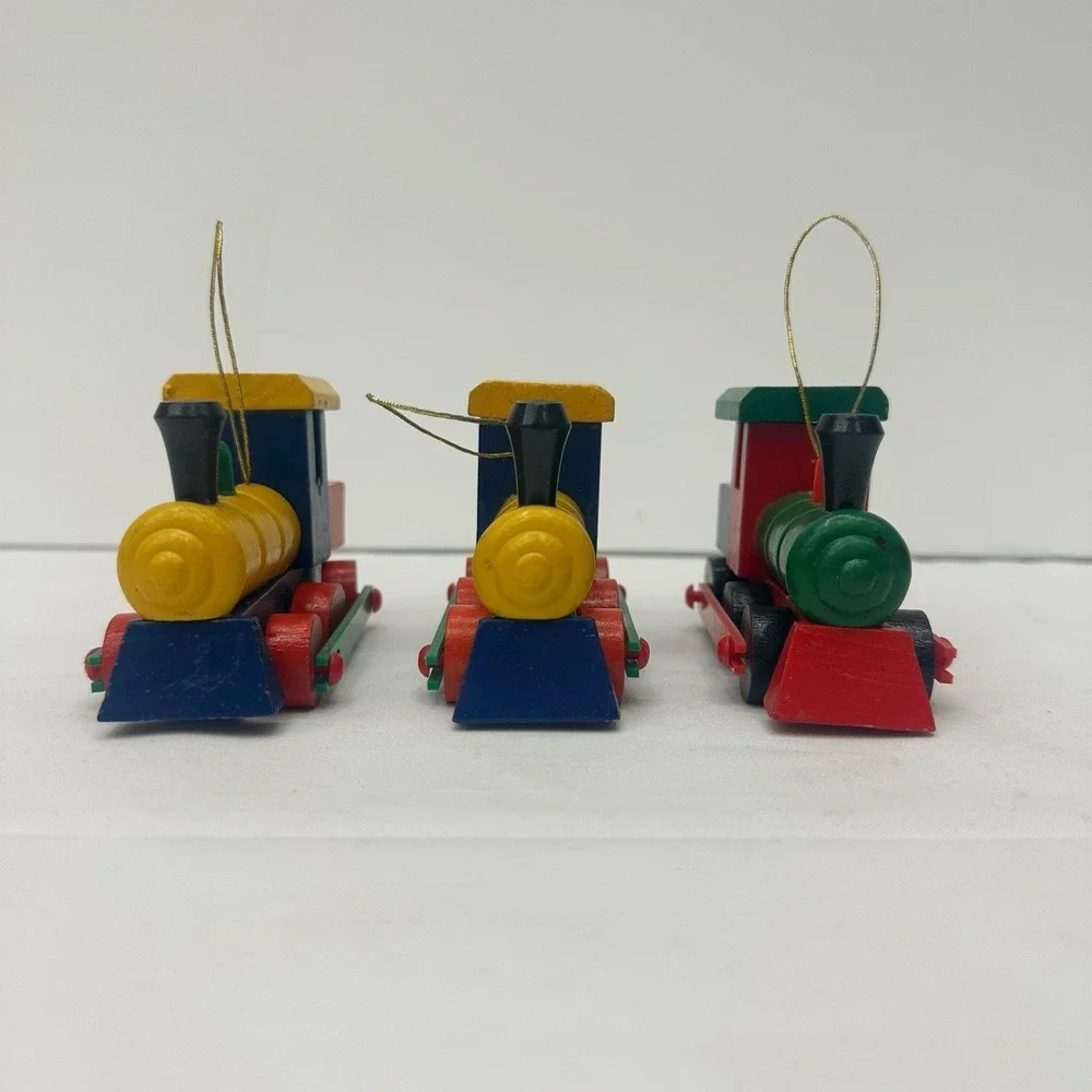 Lot / 3 Old-School Wood Block Locomotive Train Christmas Ornament Rolling Wheels